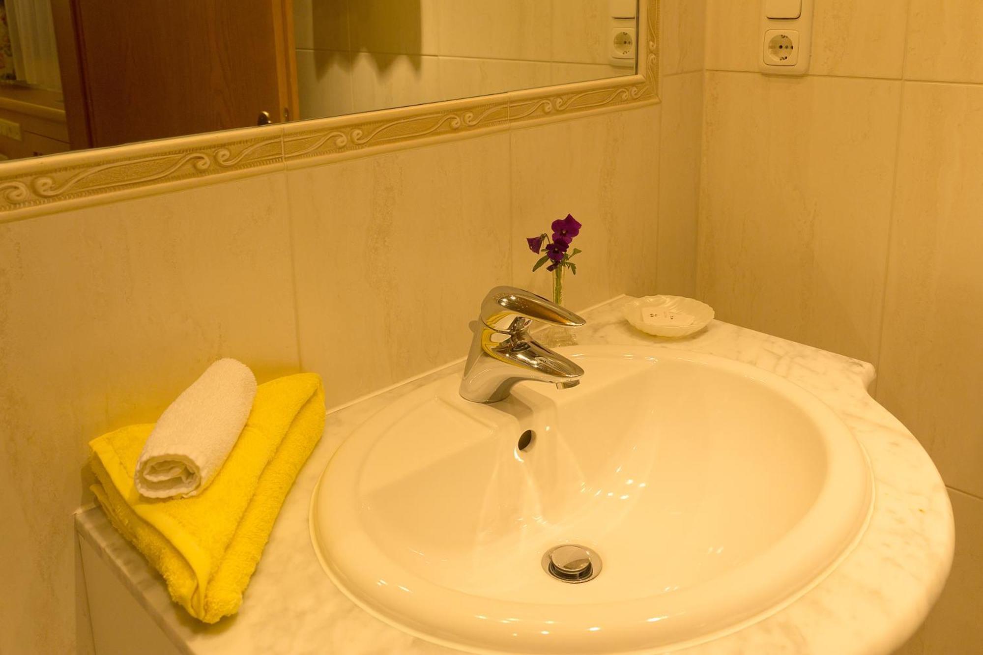 Hotel Angelika ซังคท์อันทอนอัมอาร์ลแบร์ก ห้อง รูปภาพ