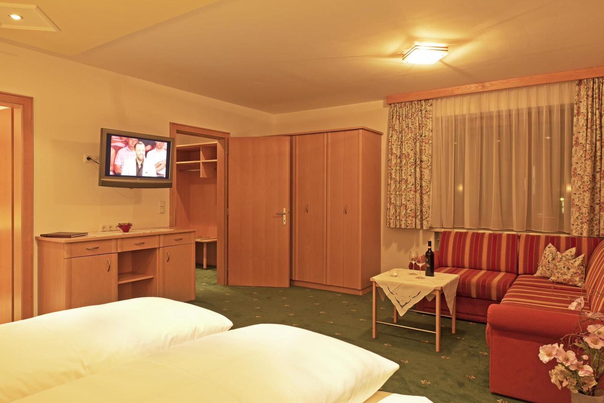 Hotel Angelika ซังคท์อันทอนอัมอาร์ลแบร์ก ห้อง รูปภาพ